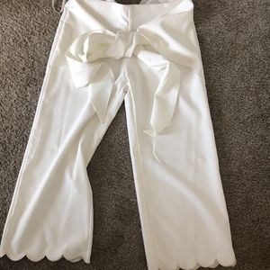 White dress high waisted pant